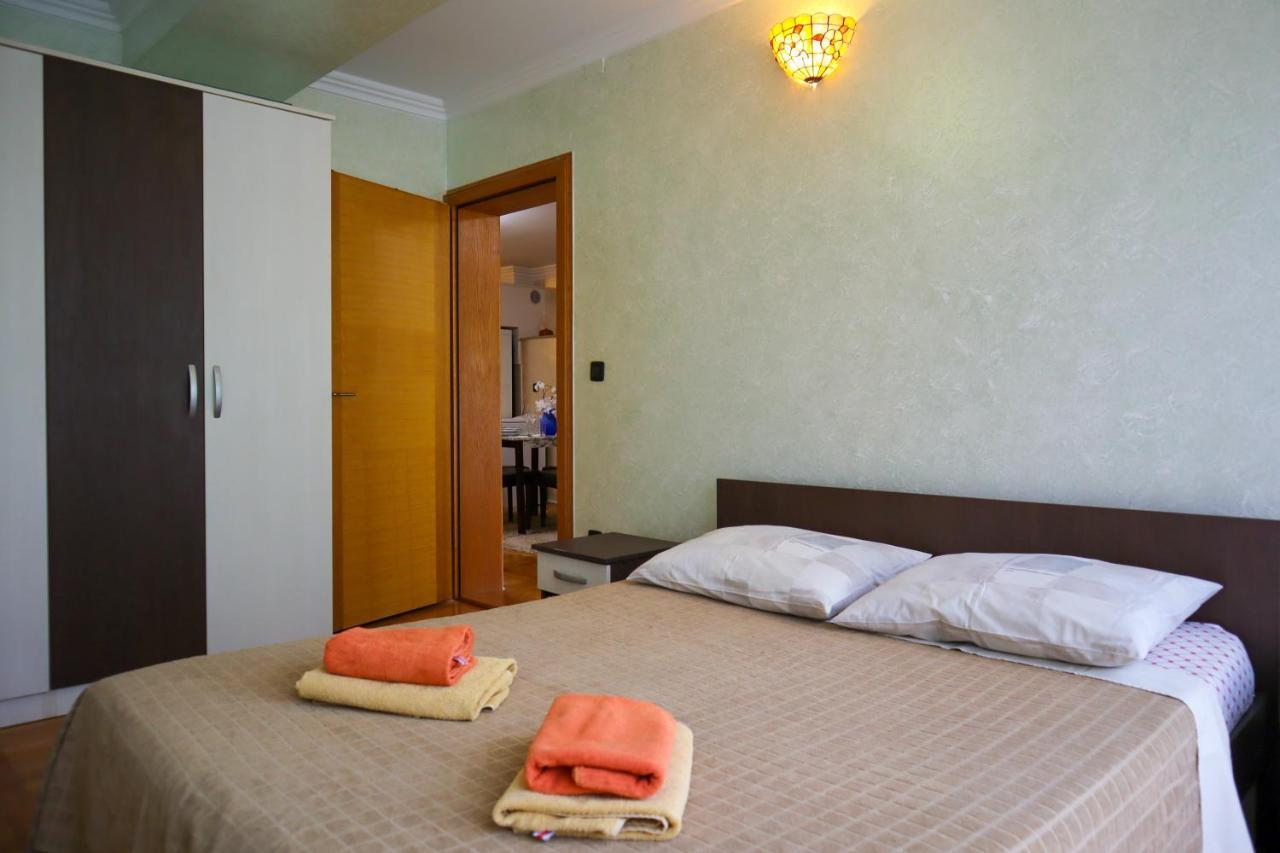 Apartments Okuka Сплит Экстерьер фото