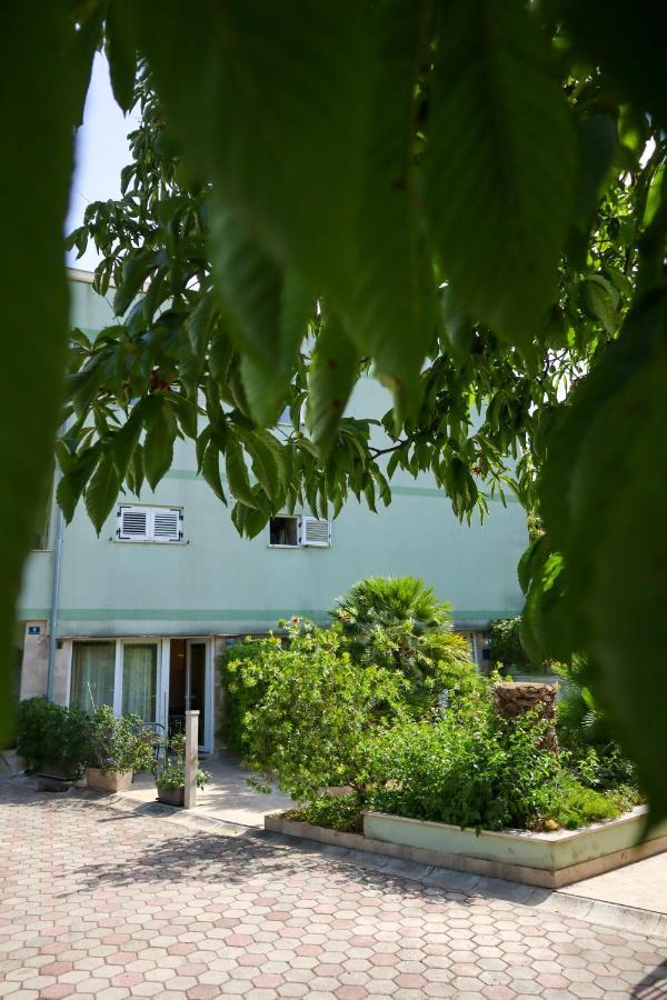 Apartments Okuka Сплит Экстерьер фото