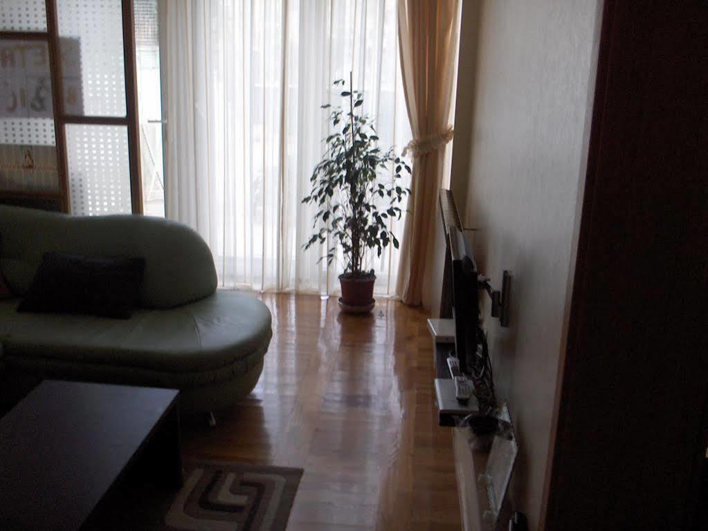 Apartments Okuka Сплит Экстерьер фото